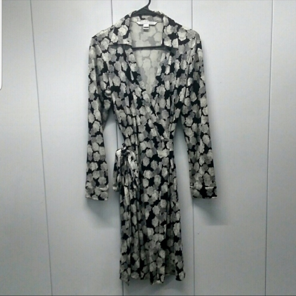 Diane Von Furstenberg Iconic Wrap Dress
